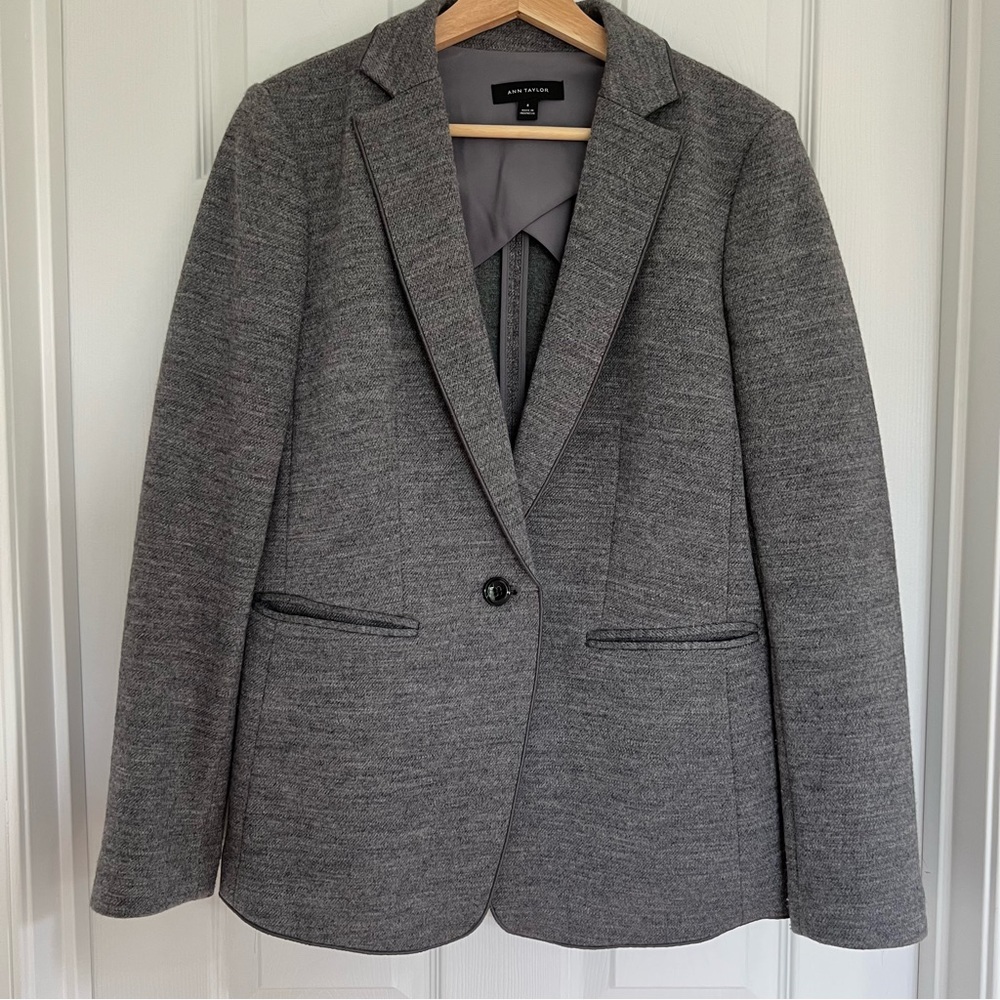 Ann Taylor Jacket Size 8, grey